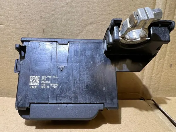 AUDI Q5 80A Positiivinen Liitin 80A915459 image 6