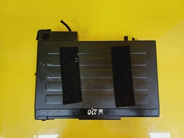 Changer CD Mercedes OEM DRC65315 pour W220 Classe S image 4