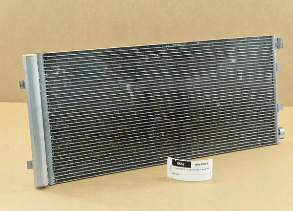 OEM HT1EG 921005824R AC-kondensor för Master III image 2
