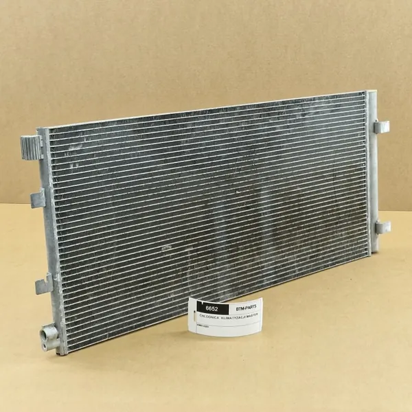 OEM HT1EG 921005824R AC-kondensor för Master III image 3