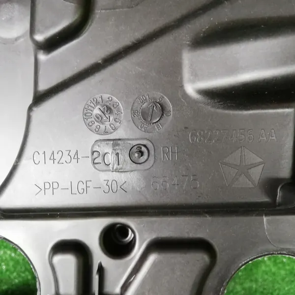 Jeep Cherokee KL ikkunanohjain OEM 68227456AA image 3