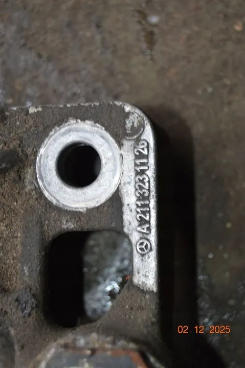 Ensemble de Colliers de Stabilisateur Avant Mercedes-Benz E W211 image 6