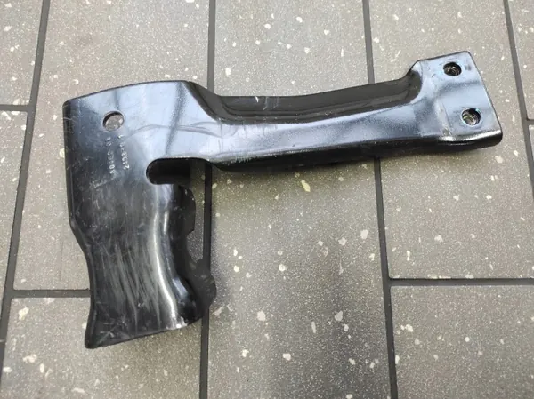 BMW X1 U11 Oikea jäähdyttimen tuki OEM 9880460-06 image 2