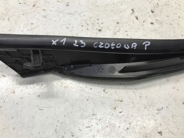 BMW X1 U11/iX1 U12 2023 etutuuletin tiiviste oikea 9478898 image 3