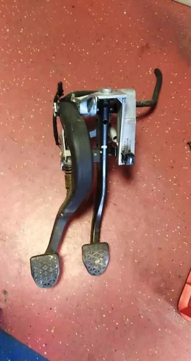 Handbremshebel OEM 678711 für BMW E92 2008 image 2