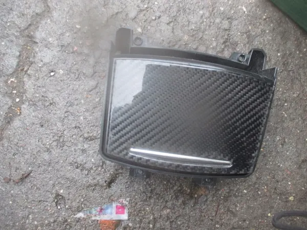 Cendrier AUDI A6 C6 en carbone image 2