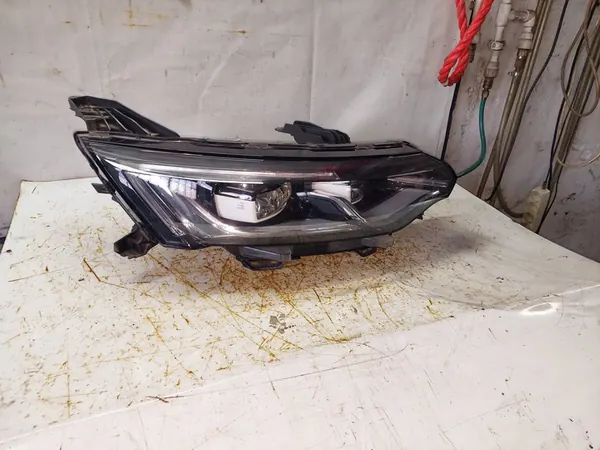 Oikea Full LED Ajovalo Renault Talisman 260106724R image 3
