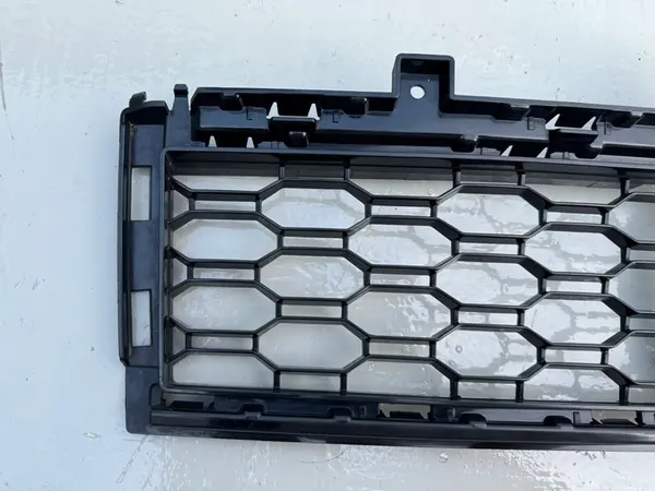Griglia centrale paraurti anteriore BMW X5 G05 2018-2023 OEM image 2