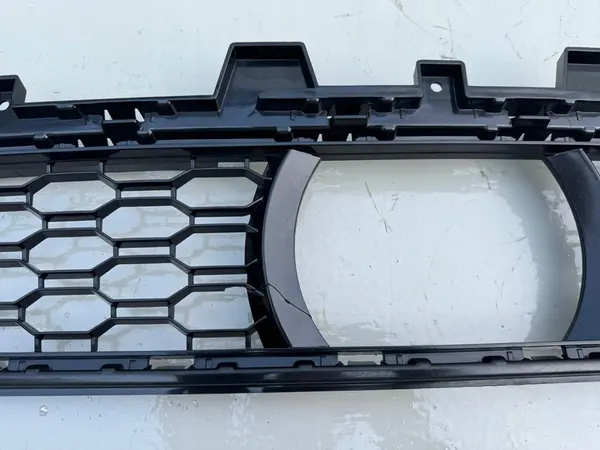 Griglia centrale paraurti anteriore BMW X5 G05 2018-2023 OEM image 3