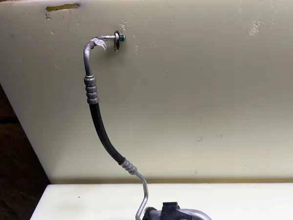 Ilmastointiputki Peugeot 5008 9575103680 image 4