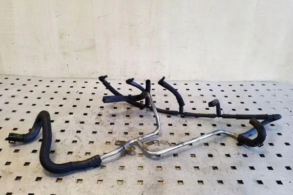 Kraftstoffrücklaufrohr SKODA SUPERB II 1.6L Diesel 2013 OEM image 2