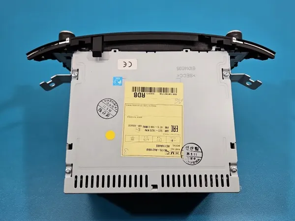 Radio OEM 96170-A6210GU para Hyundai i30 II 2012-2016 image 4