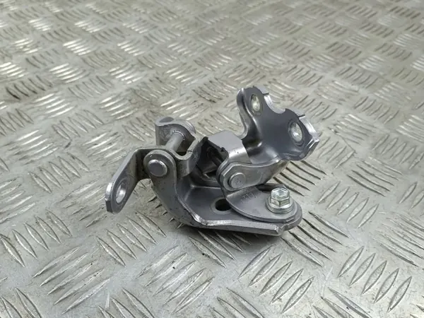 Toyota RAV4 Hintertürscharniere OEM FBZ28749 image 2