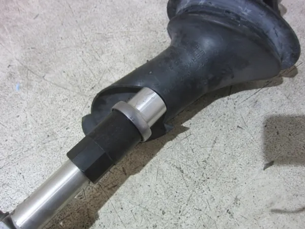 Eje de dirección BMW X5 F15 OEM 32306864137 Usado image 6