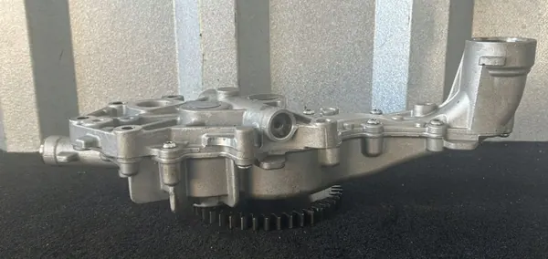 Pompe à huile DAF d'occasion OEM 2000205 pour XF 106 440 image 4