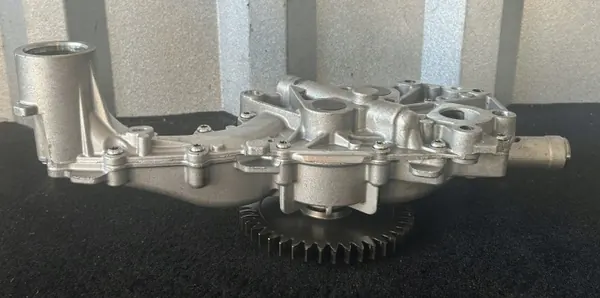 Pompe à huile DAF d'occasion OEM 2000205 pour XF 106 440 image 5
