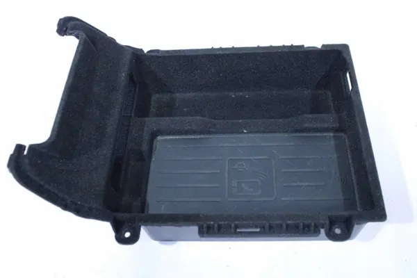 Cache chargeur sans fil Audi A6 C8 OEM 4K0864981A image 2