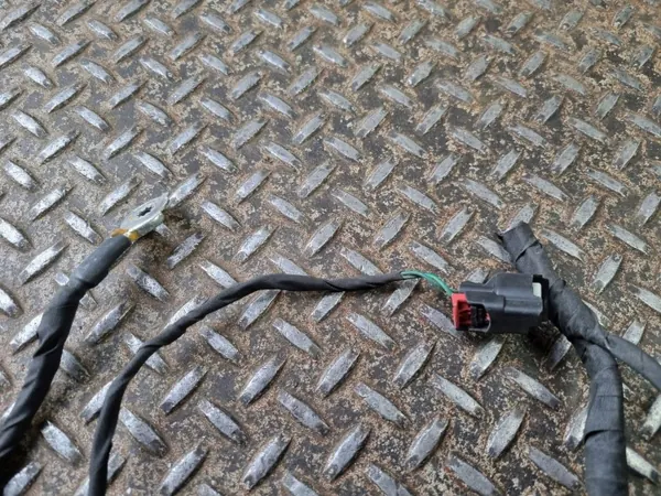 Jeep Grand Cherokee Strålkastarkabel OEM 334721850 image 3