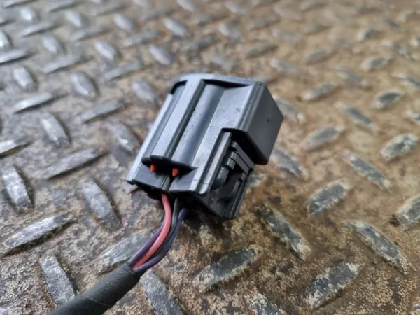 Jeep Grand Cherokee Strålkastarkabel OEM 334721850 image 4