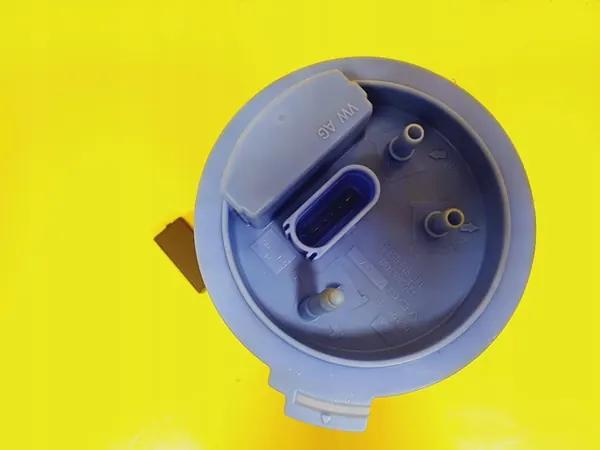 Bomba de combustível VW Golf V 1.4 TSI 1K0919051AE image 2