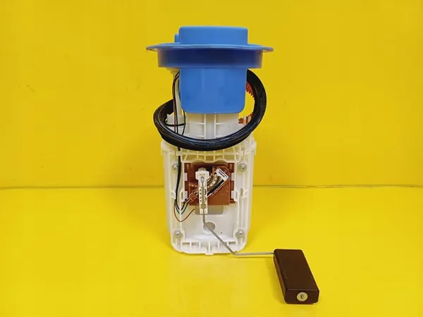 Bomba de combustível VW Golf V 1.4 TSI 1K0919051AE image 7