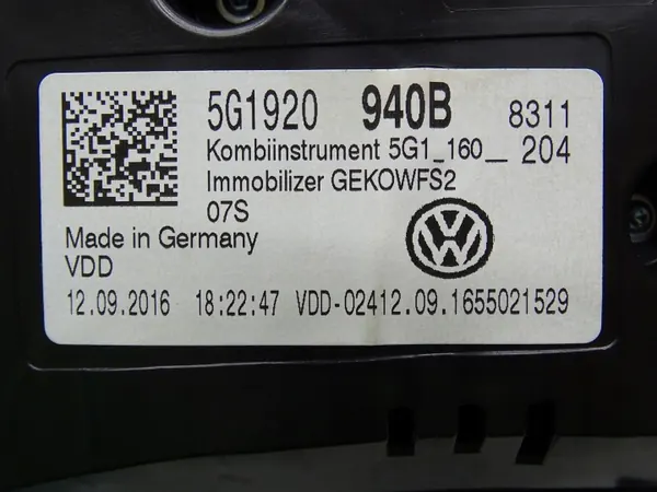 Instrumentpanel VW Golf VII 1.4 TSI OEM 5G1920940B image 8