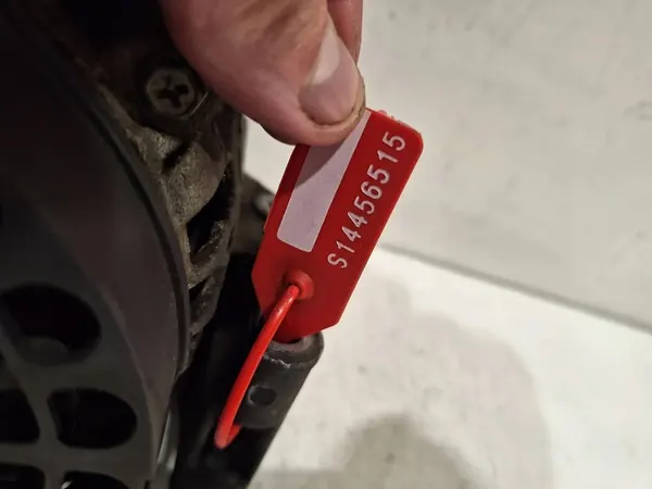 Generaattori Fiat 500L 1.3 MJET 51787209 image 9