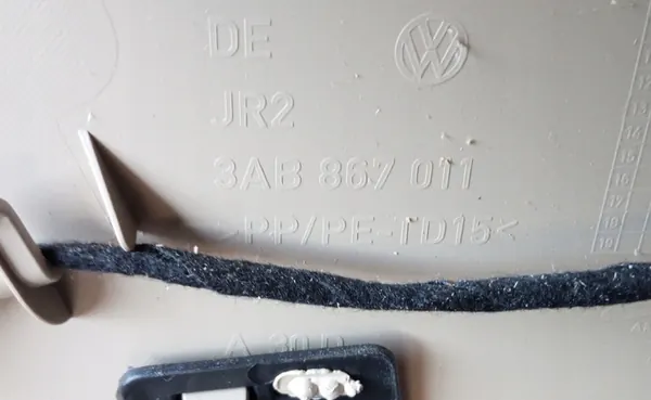 VW Passat B7 Variant Deurbekleding Links Voor 3AB867011 image 4