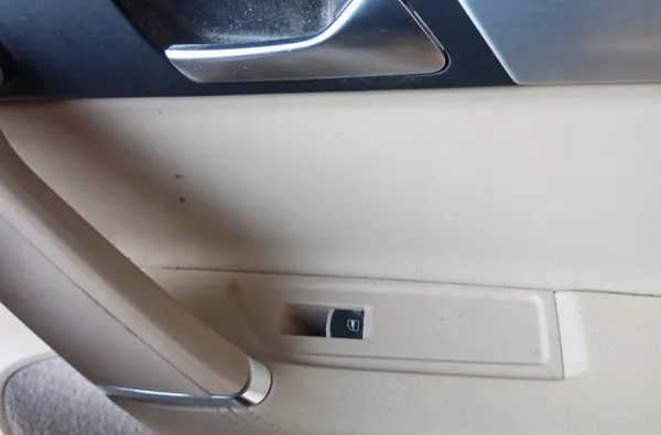 VW Passat B7 Variant Deurbekleding Links Voor 3AB867011 image 7