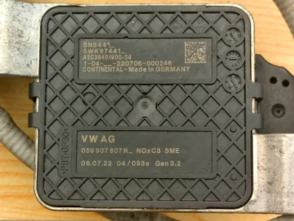 Sonde Lambda OEM 059907807N pour VW Audi Seat Skoda image 8