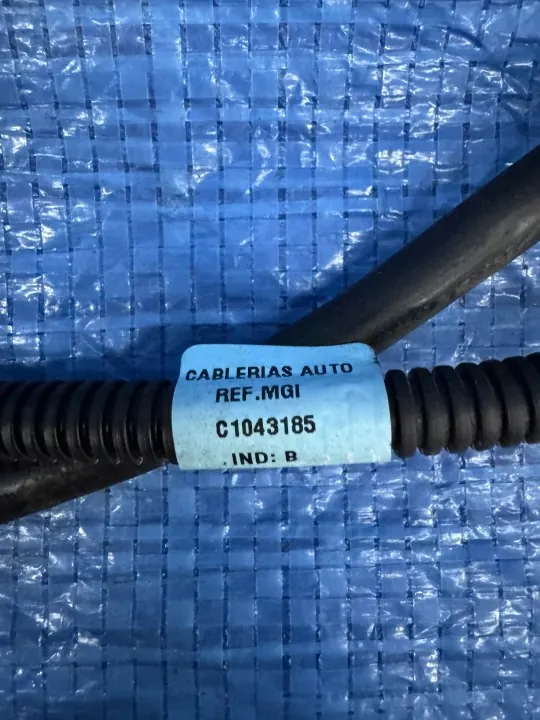 Manguera AdBlue DS usada OEM C1043185 para DS3 Crossback image 5