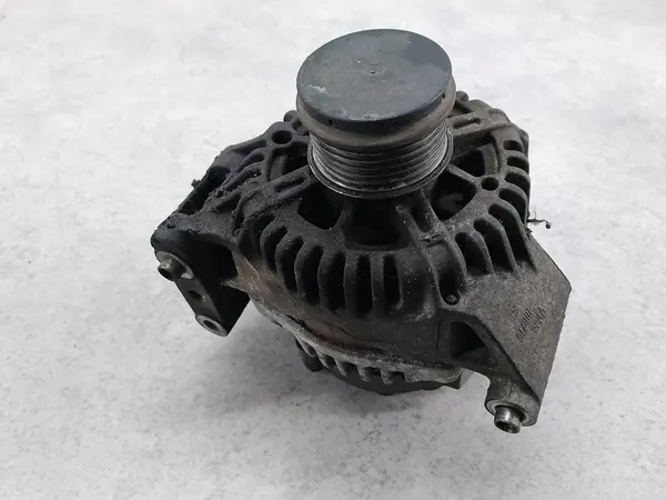 Alternador Fiat Grande Punto 1.3 JTD 46823547 TG9S010 image 4