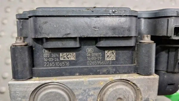 Unidad de control bomba ABS OEM S26383036 - Usado image 7