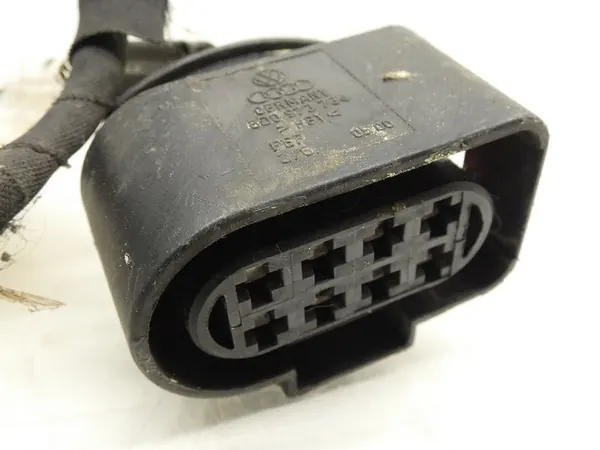 PDC-pysäköintisensorin johdotus VW Touran 10-15R OEM image 4