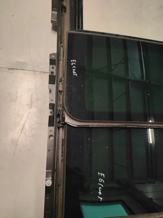 Mecanismo elevador techo panorámico BMW E61 OEM image 8