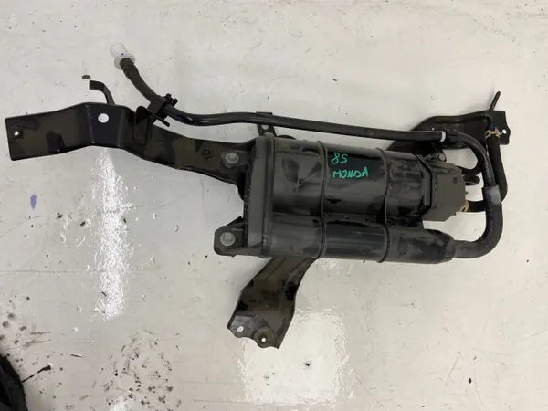 Filtro de combustible Honda OEM NC MJ120WD - Usado image 2