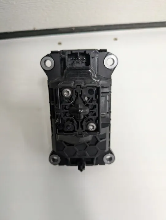 Volvo XC40 2022-2023 Glasknopp för Växelspak OEM 32335160 image 4