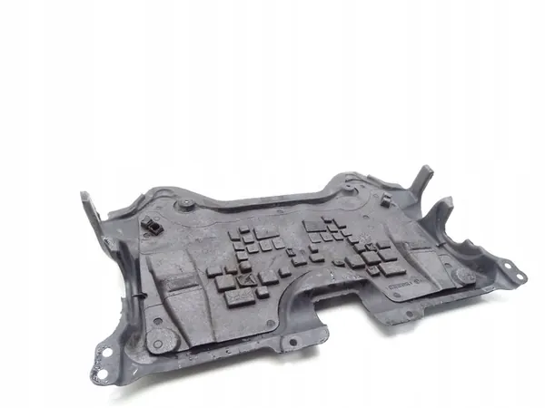 Nedre Motorplåt A2045203223 Mercedes C-Klass W204 image 4