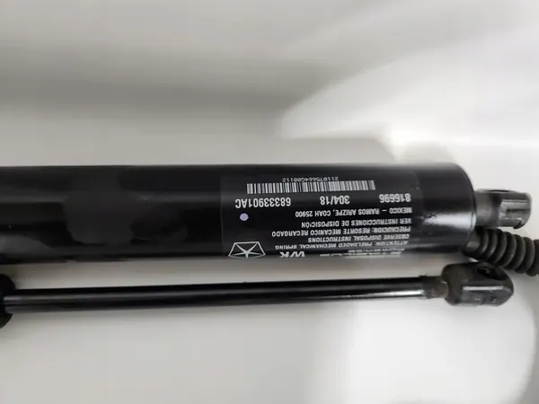 Jeep Grand Cherokee WK2 SRT Lift Takaluukun Toimijat Setti OEM image 2