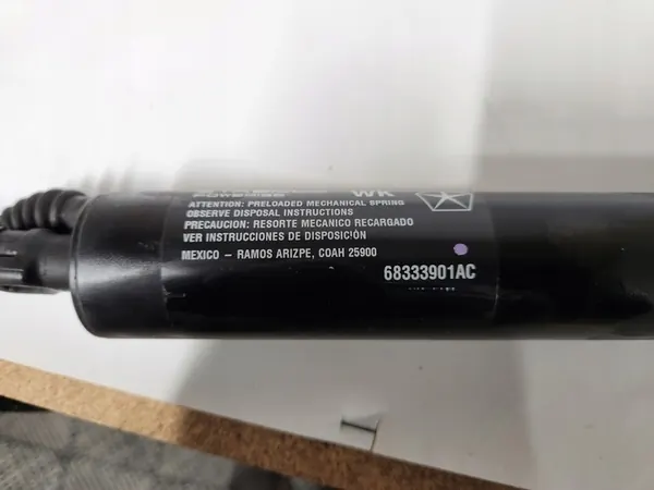 Jeep Grand Cherokee WK2 SRT Lift Takaluukun Toimijat Setti OEM image 5