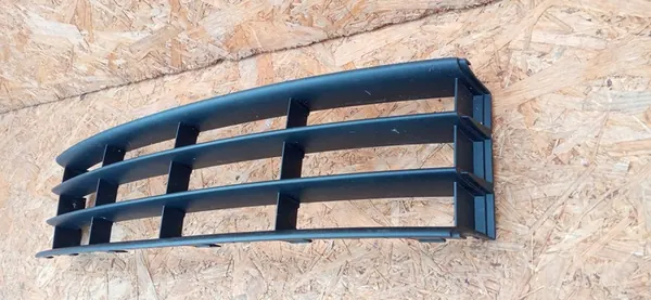 Griglia paraurti anteriore SKODA OCTAVIA II LIFT 1Z0853677C image 3