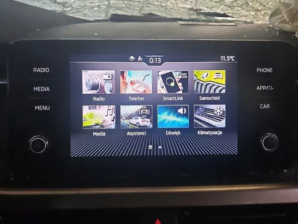 Radio Skoda Scala 2019- OEM 654035869K Usado image 2