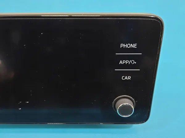 Radio Skoda Scala 2019- OEM 654035869K Usado image 7