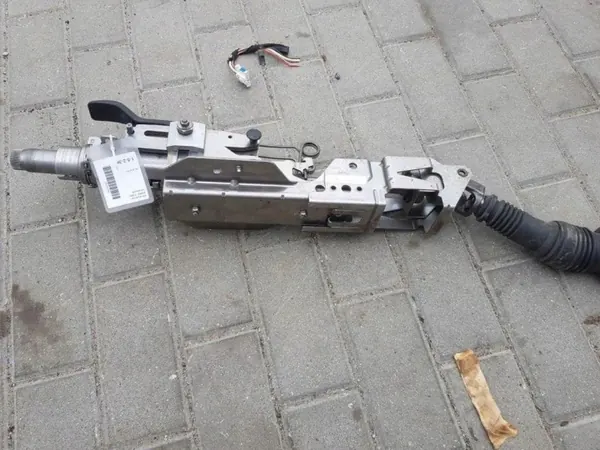 VW Styrningsmekanism OEM 7H1419501C - Begagnad image 2