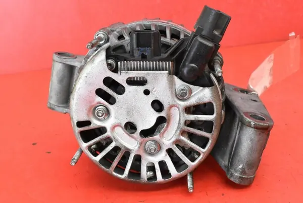 Vaihtovirtageneraattori Ford Mondeo MK3 2.0 TDCI 00-03 1S7T10300CD-C1 image 4