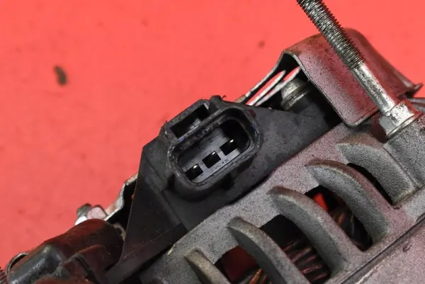 Vaihtovirtageneraattori Ford Mondeo MK3 2.0 TDCI 00-03 1S7T10300CD-C1 image 7