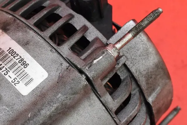 Vaihtovirtageneraattori Ford Mondeo MK3 2.0 TDCI 00-03 1S7T10300CD-C1 image 8