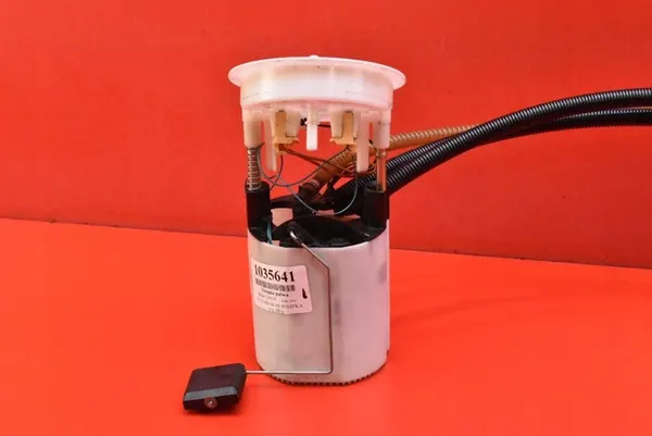 Brandstofpomp 6763850 A2C53025278 BMW E90 E91 2.0i image 7