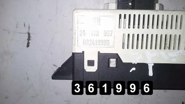 Opel Astra 1998 Näyttöruutu OEM 24418957 image 4