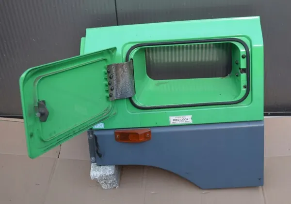 DAF OE Cab Step Extension Left Side - Used image 2